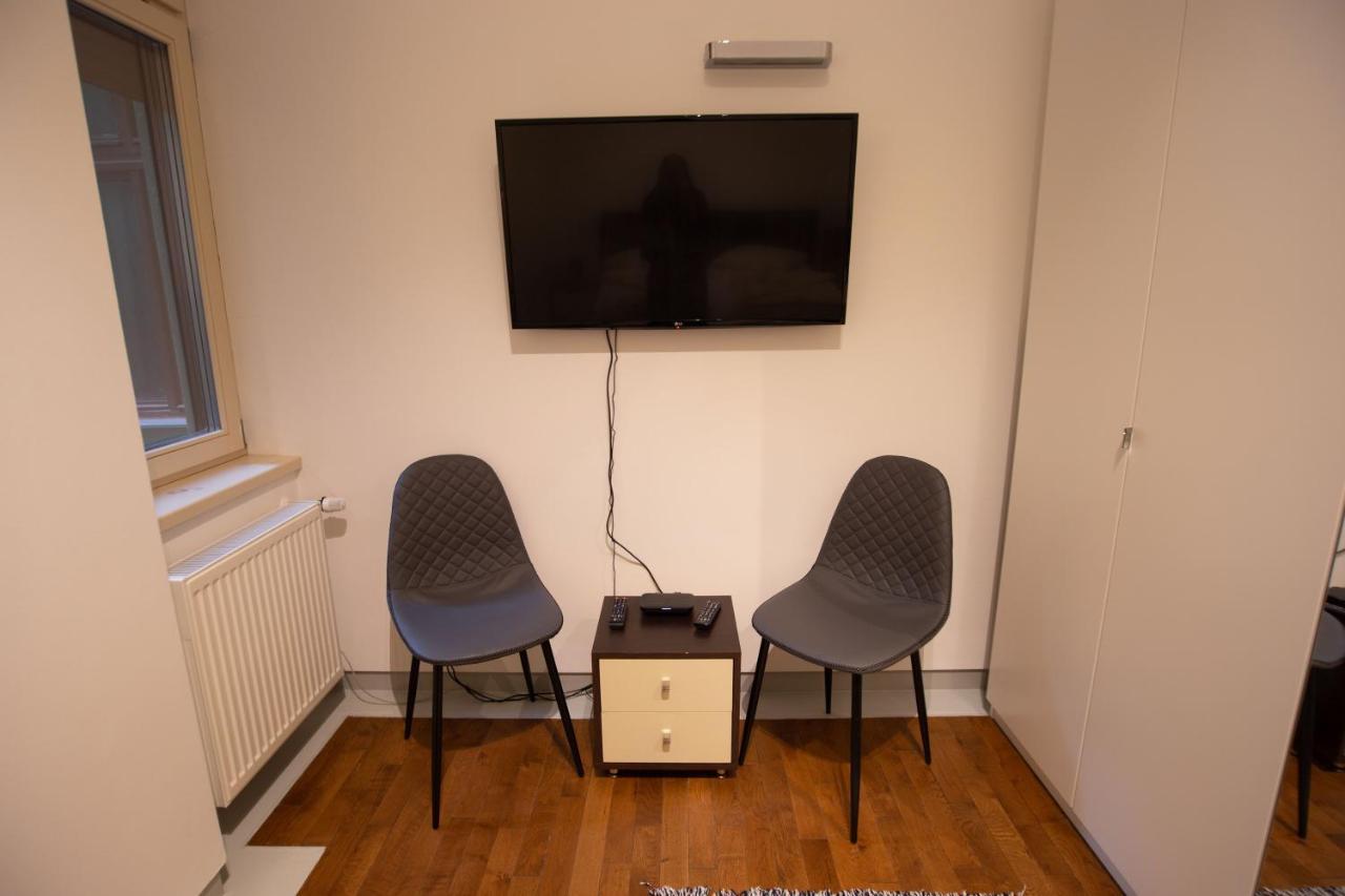 Alessia Apartment In The Old Town ティミショアラ エクステリア 写真