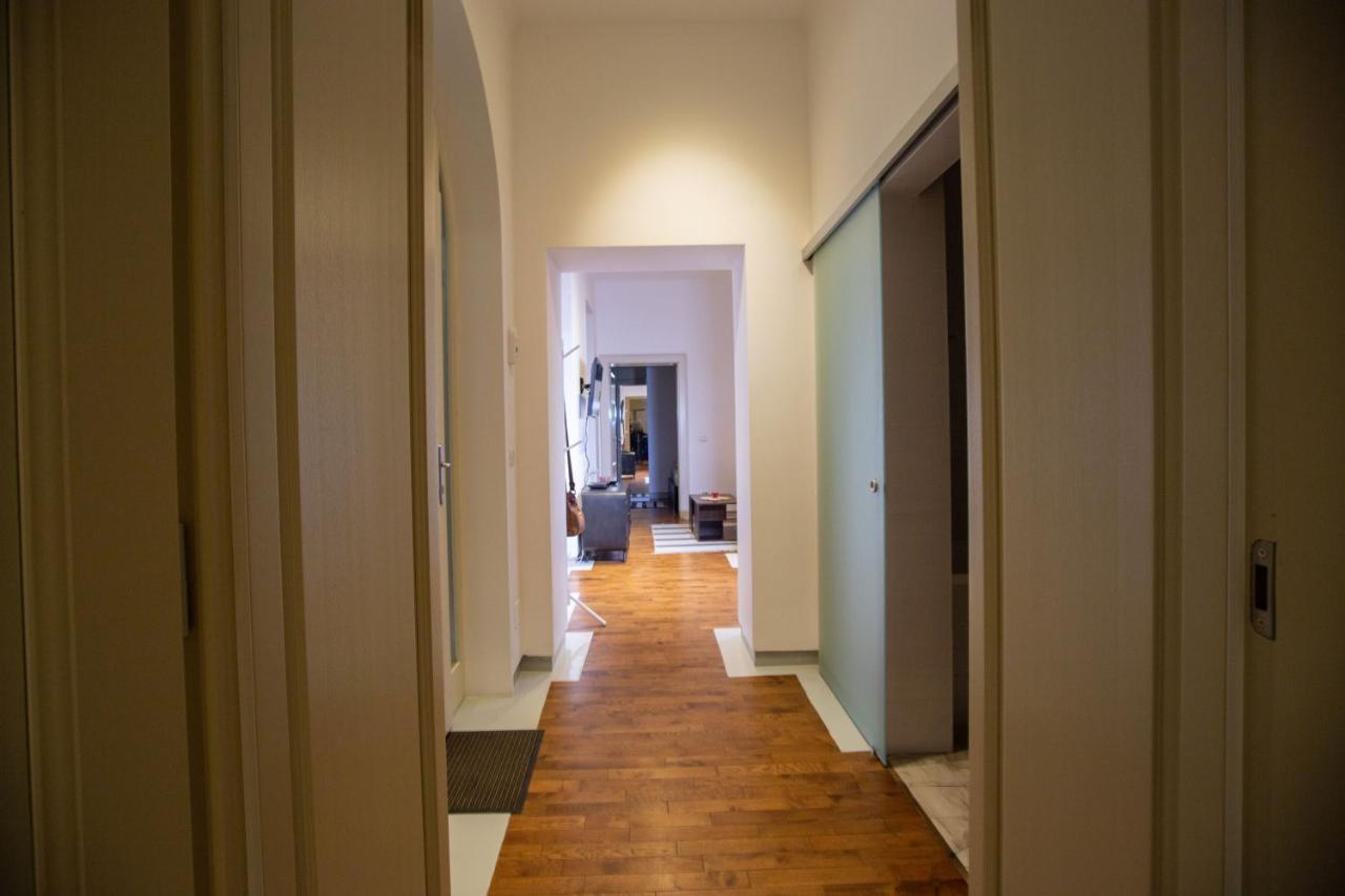 Alessia Apartment In The Old Town ティミショアラ エクステリア 写真